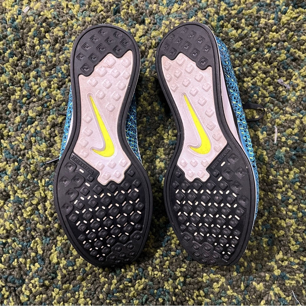 Nike Flyknit Racers ‘Blue Glow’ (8) - Picture 6 of 10